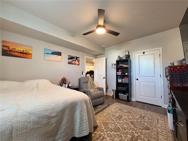 27310 Cedar Grove Drive, Lee's Summit, MO 64086