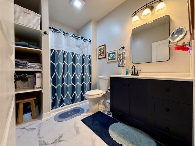27310 Cedar Grove Drive, Lee's Summit, MO 64086
