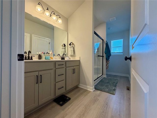 27310 Cedar Grove Drive, Lee's Summit, MO 64086