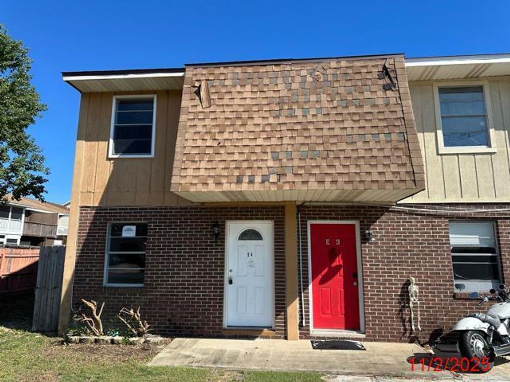 145 4th Avenue E-4, Shalimar, FL 32579