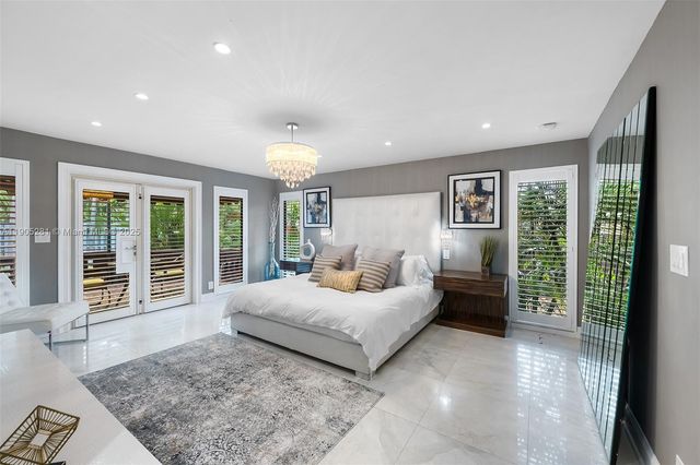 11 Sylvan Ln, Fort Lauderdale, FL 33316