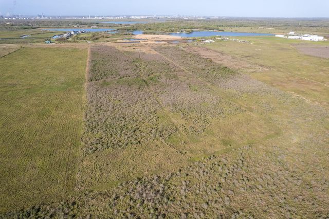 0 0 Cr-792, Freeport, TX 77541