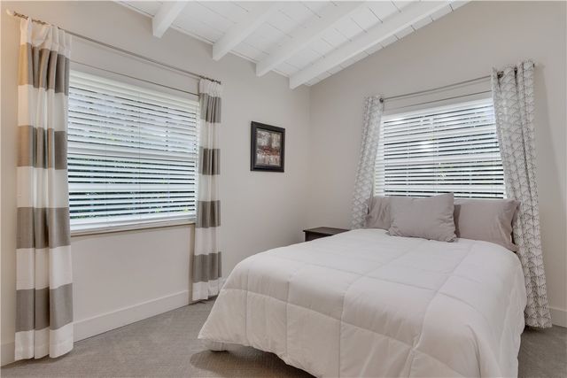 618 Holly Road, Vero Beach, FL 32963