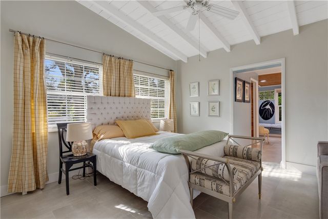 618 Holly Road, Vero Beach, FL 32963