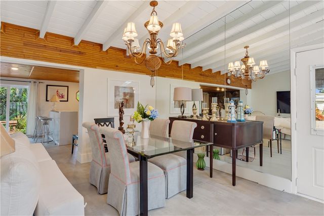 618 Holly Road, Vero Beach, FL 32963