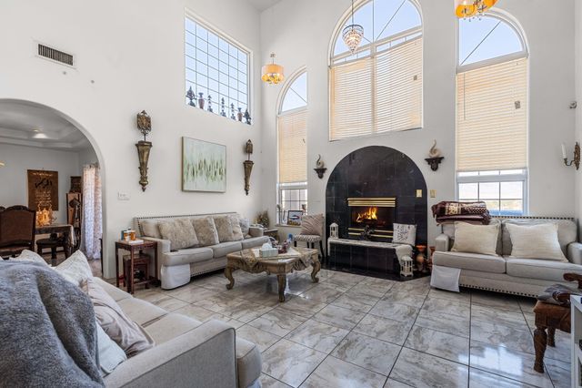 4800 Driftwood Avenue NW, Albuquerque, NM 87114