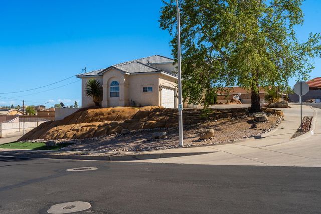 4800 Driftwood Avenue NW, Albuquerque, NM 87114