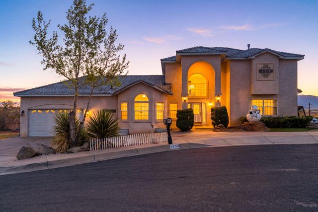 4800 Driftwood Avenue NW, Albuquerque, NM 87114
