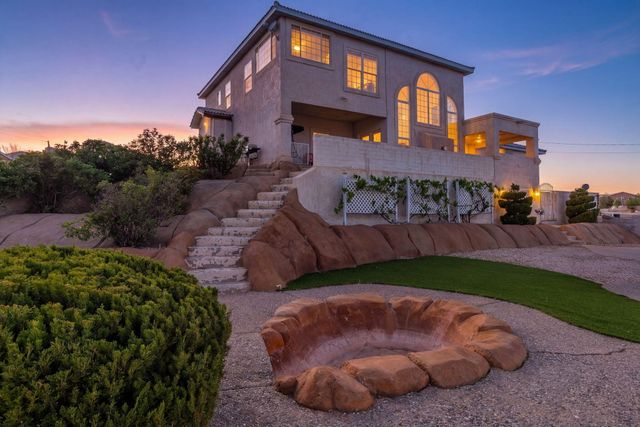 4800 Driftwood Avenue NW, Albuquerque, NM 87114