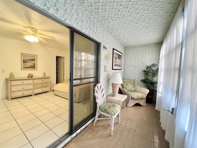 266 Oakridge P 266, Deerfield Beach, FL 33442