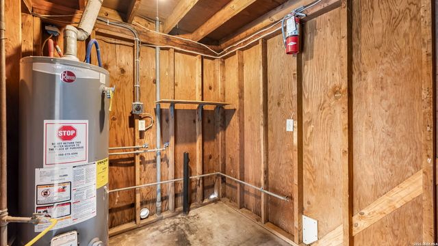 218 E Villaret, San Antonio, TX 78221