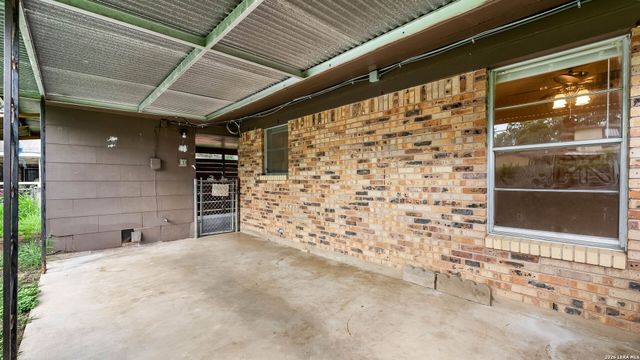 218 E Villaret, San Antonio, TX 78221