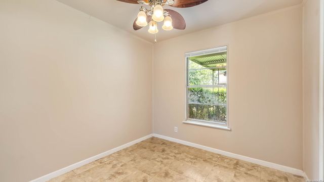 218 E Villaret, San Antonio, TX 78221