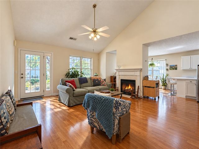 113 Grand Oak Circle, Pendleton, SC 29670