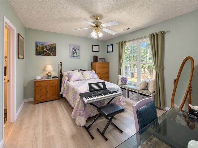 113 Grand Oak Circle, Pendleton, SC 29670