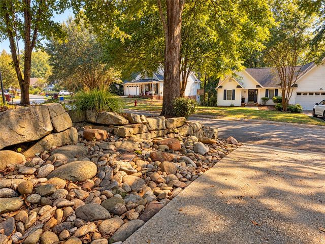 113 Grand Oak Circle, Pendleton, SC 29670