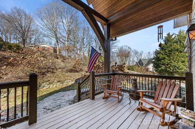 410 Lamp Post Drive, Zirconia, NC 28790