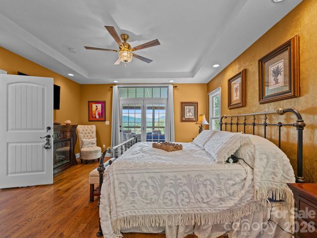 410 Lamp Post Drive, Zirconia, NC 28790