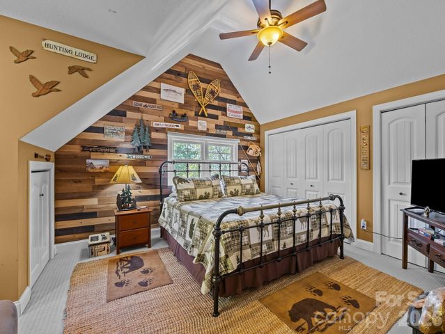 410 Lamp Post Drive, Zirconia, NC 28790