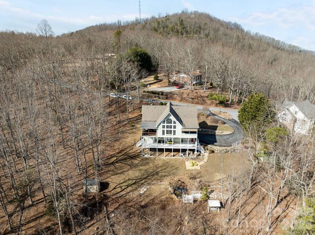 410 Lamp Post Drive, Zirconia, NC 28790