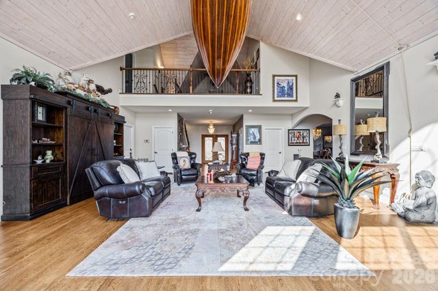 410 Lamp Post Drive, Zirconia, NC 28790