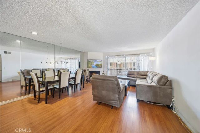 1236 1236 N Columbus Avenue 27, Glendale, CA 91202