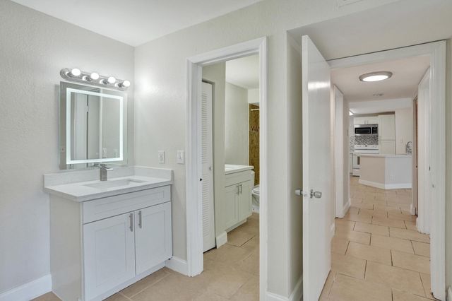 12650 Vista Isles Drive 918, Sunrise, FL 33325