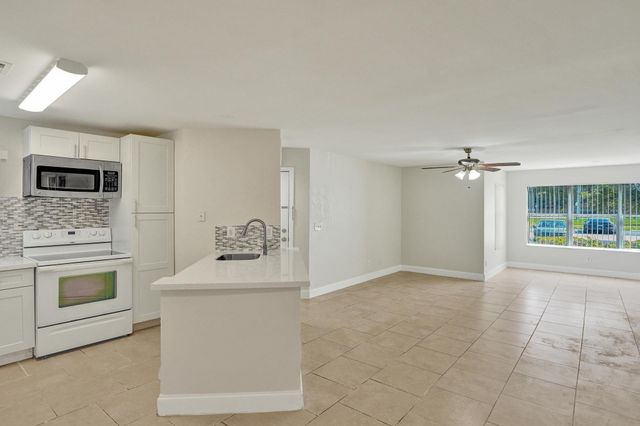 12650 Vista Isles Drive 918, Sunrise, FL 33325
