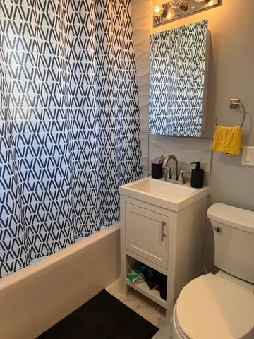 5113 W Lexington Street, Chicago, IL 60644