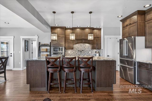 8150 S Locust Grove Rd, Meridian, ID 83642