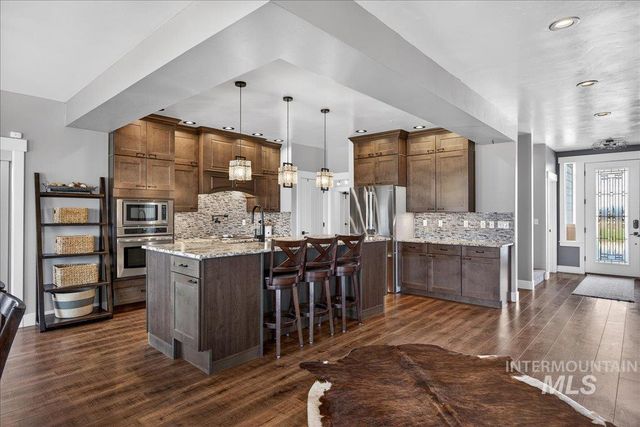 8150 S Locust Grove Rd, Meridian, ID 83642