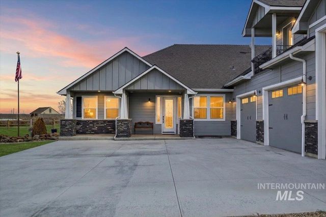 8150 S Locust Grove Rd, Meridian, ID 83642