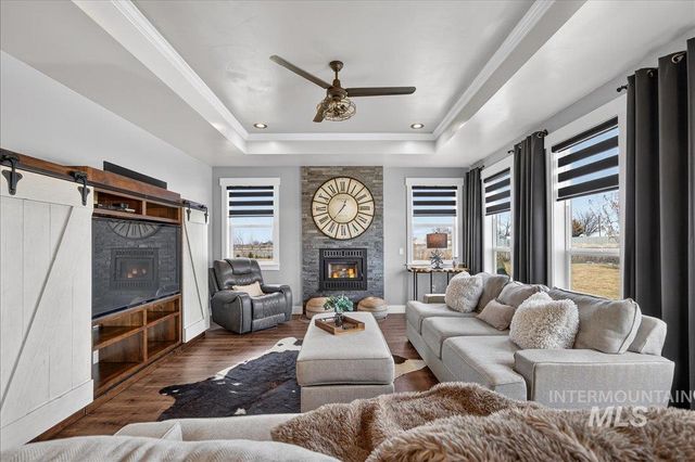 8150 S Locust Grove Rd, Meridian, ID 83642