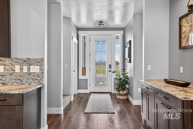 8150 S Locust Grove Rd, Meridian, ID 83642