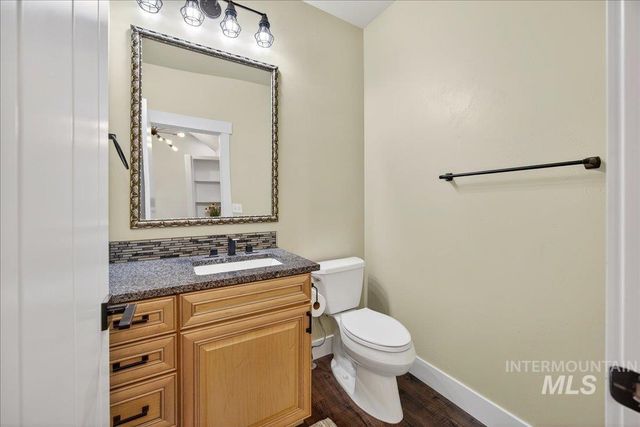 8150 S Locust Grove Rd, Meridian, ID 83642