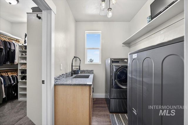 8150 S Locust Grove Rd, Meridian, ID 83642