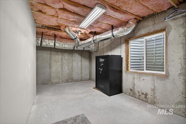 8150 S Locust Grove Rd, Meridian, ID 83642