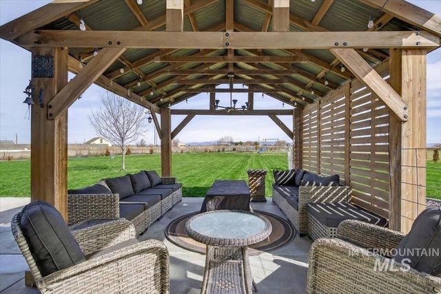 8150 S Locust Grove Rd, Meridian, ID 83642