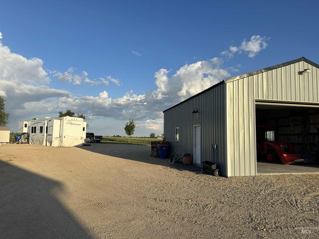 8150 S Locust Grove Rd, Meridian, ID 83642