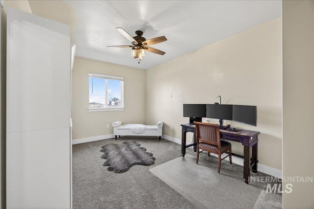 8150 S Locust Grove Rd, Meridian, ID 83642