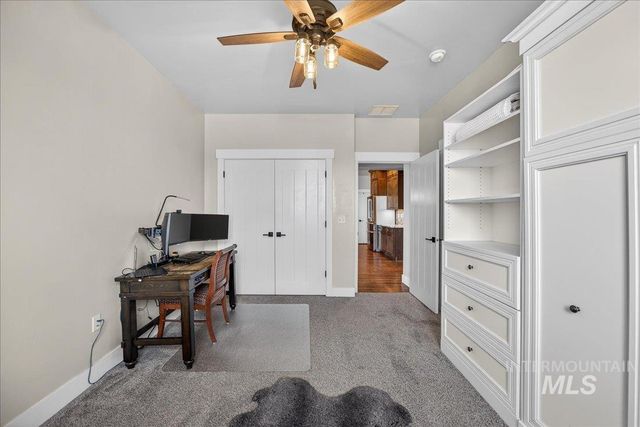 8150 S Locust Grove Rd, Meridian, ID 83642