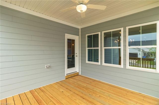 1640 Cross Village Avenue, Kernersville, NC 27284