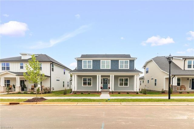 1640 Cross Village Avenue, Kernersville, NC 27284