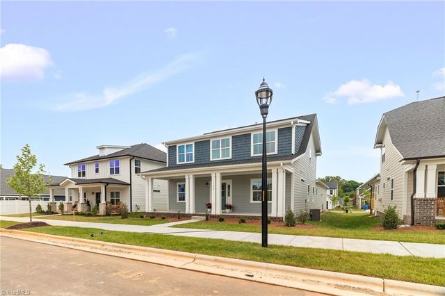 1640 Cross Village Avenue, Kernersville, NC 27284