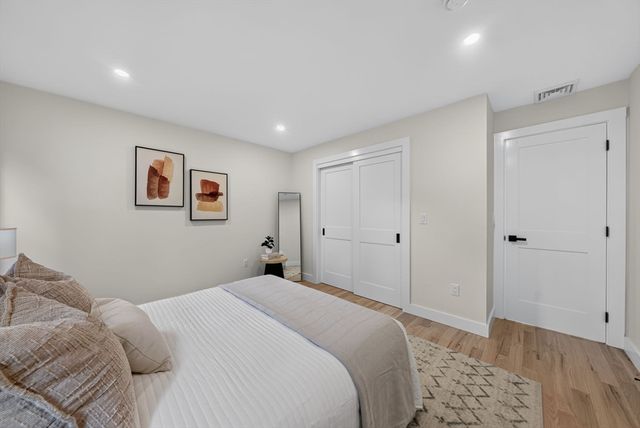 20 Washington Pl, Malden, MA 02148