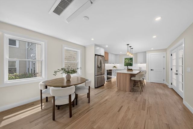 20 Washington Pl, Malden, MA 02148
