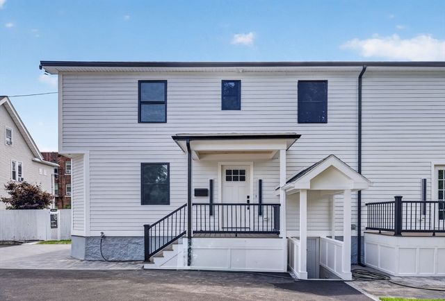 20 Washington Pl, Malden, MA 02148