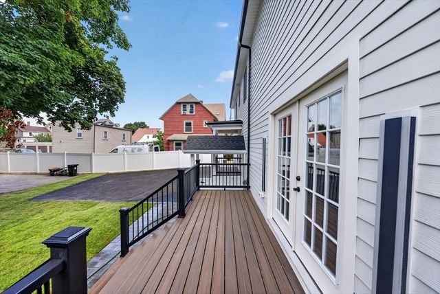 20 Washington Pl, Malden, MA 02148