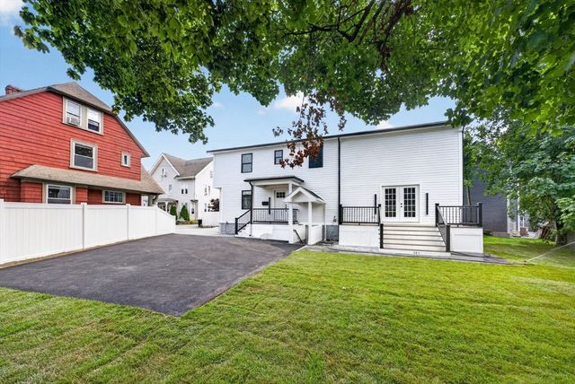 20 Washington Pl, Malden, MA 02148