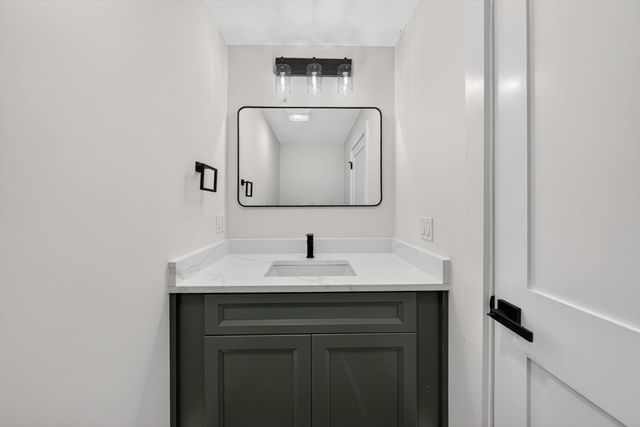 20 Washington Pl, Malden, MA 02148